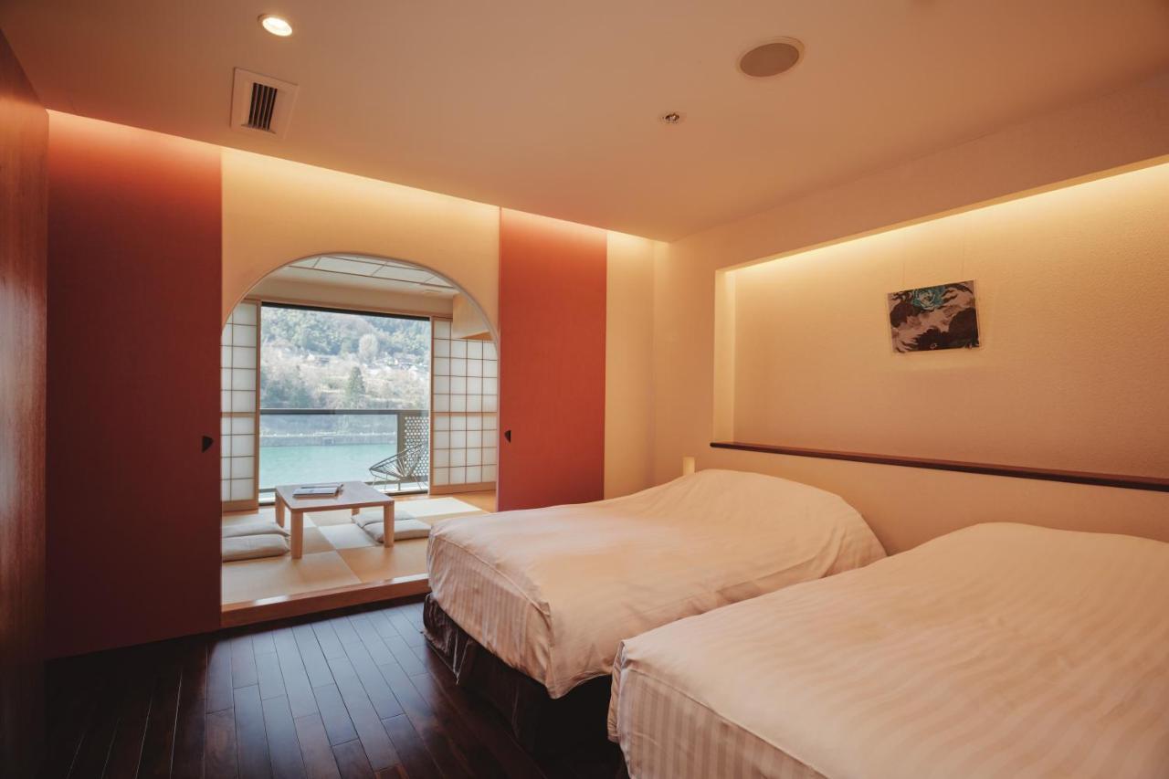 River Retreat Garaku Toyama Bilik gambar